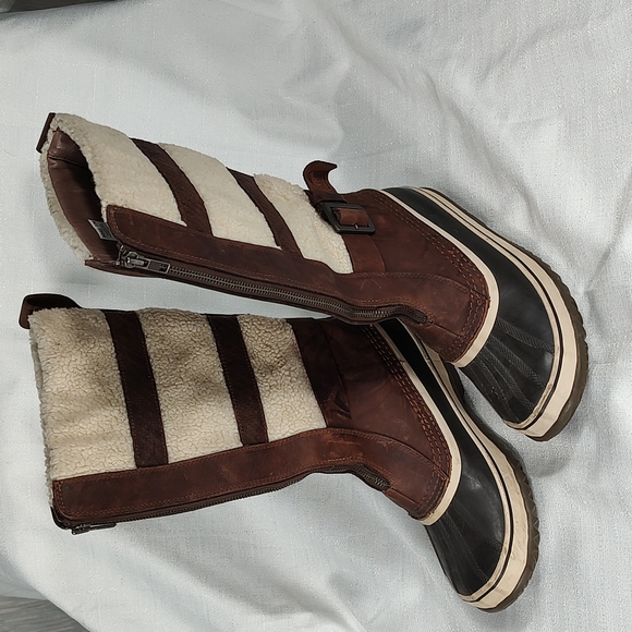 Sorel Shoes - Sorel Waterproof Boots Brown and Creme Colored Tall Polyester Warm Lining